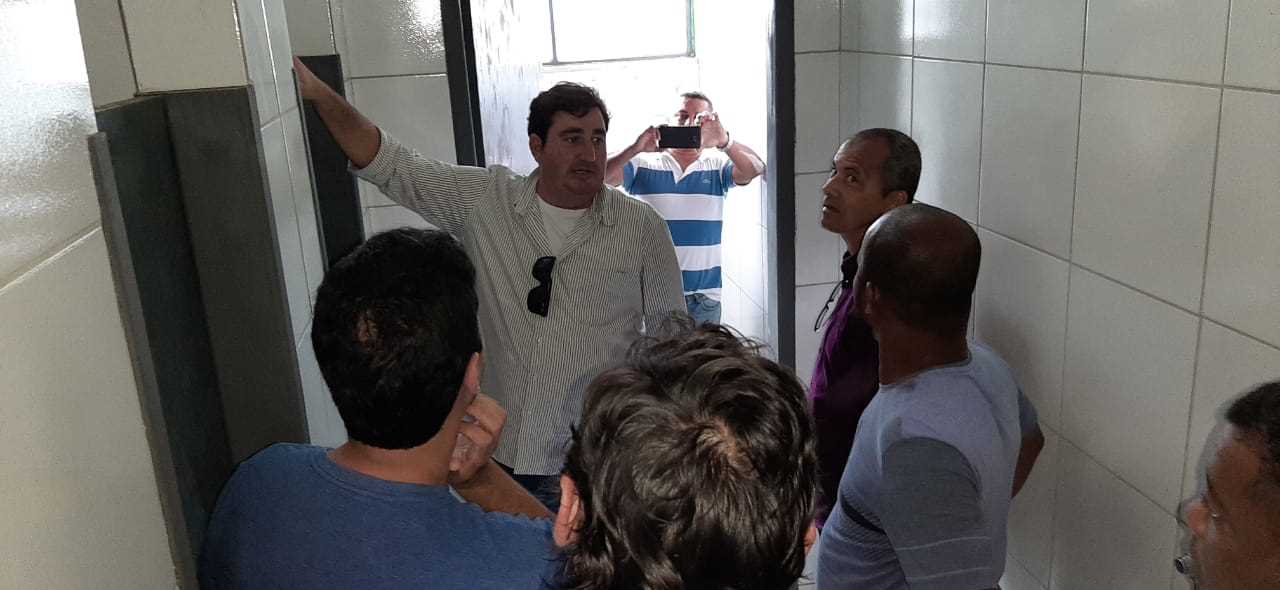 Camacã: Engenheiro realiza visita técnica no Centro de Abastecimento e na Feira livre de São João do  Panelinha